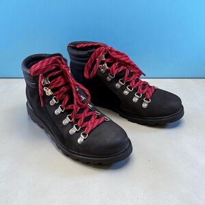 Sorel Black Boots with Red Laces